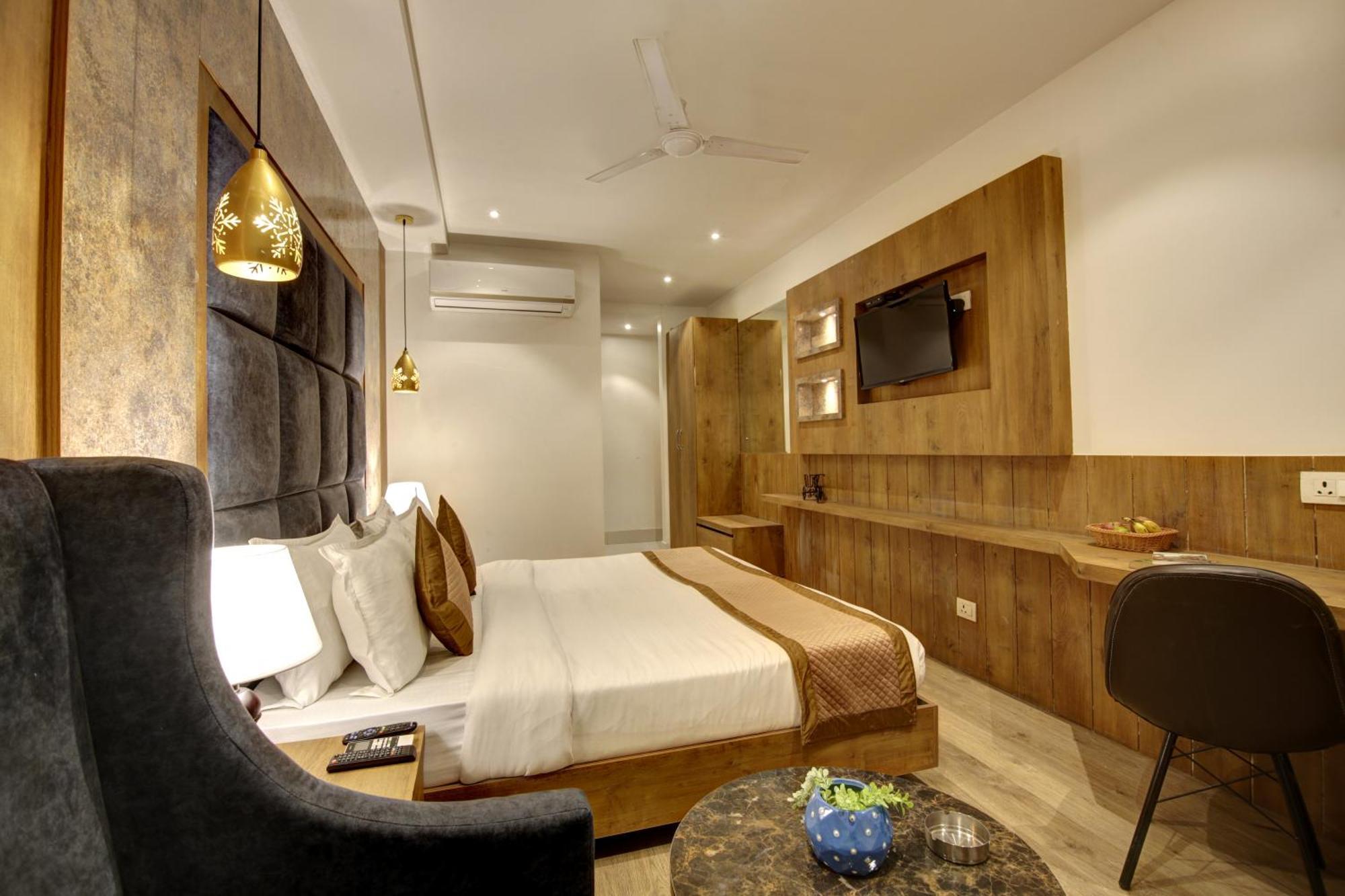 Hotel Town Grand Patel Nagar Yeni Delhi Dış mekan fotoğraf