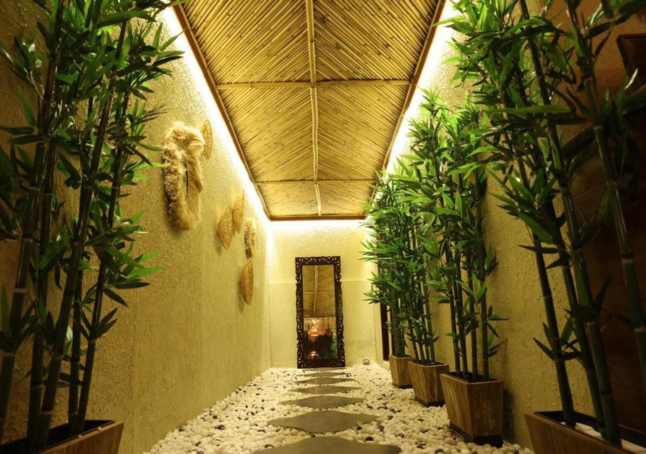 Hotel Town Grand Patel Nagar Yeni Delhi Dış mekan fotoğraf