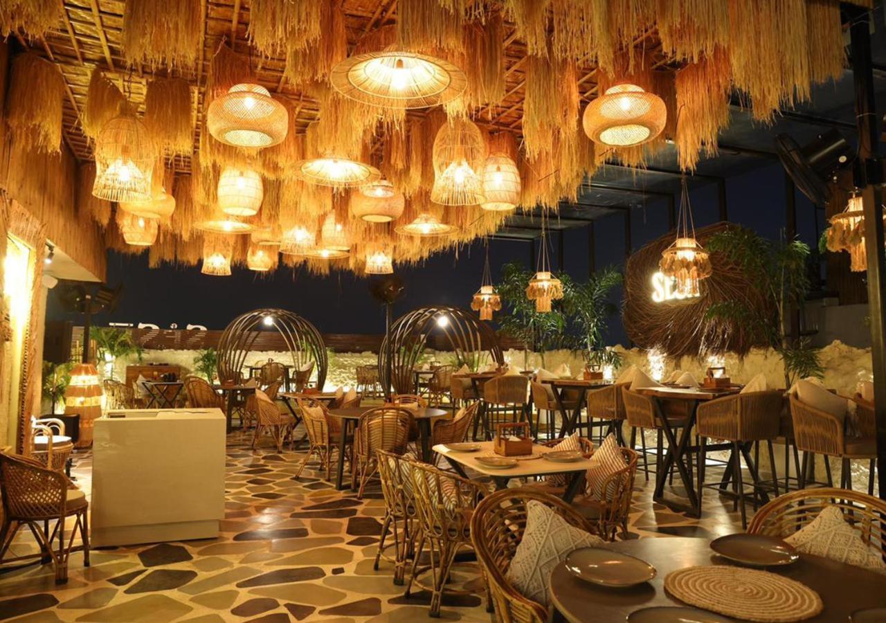 Hotel Town Grand Patel Nagar Yeni Delhi Dış mekan fotoğraf