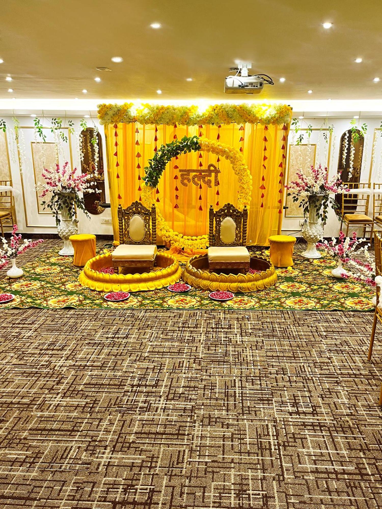 Hotel Town Grand Patel Nagar Yeni Delhi Dış mekan fotoğraf