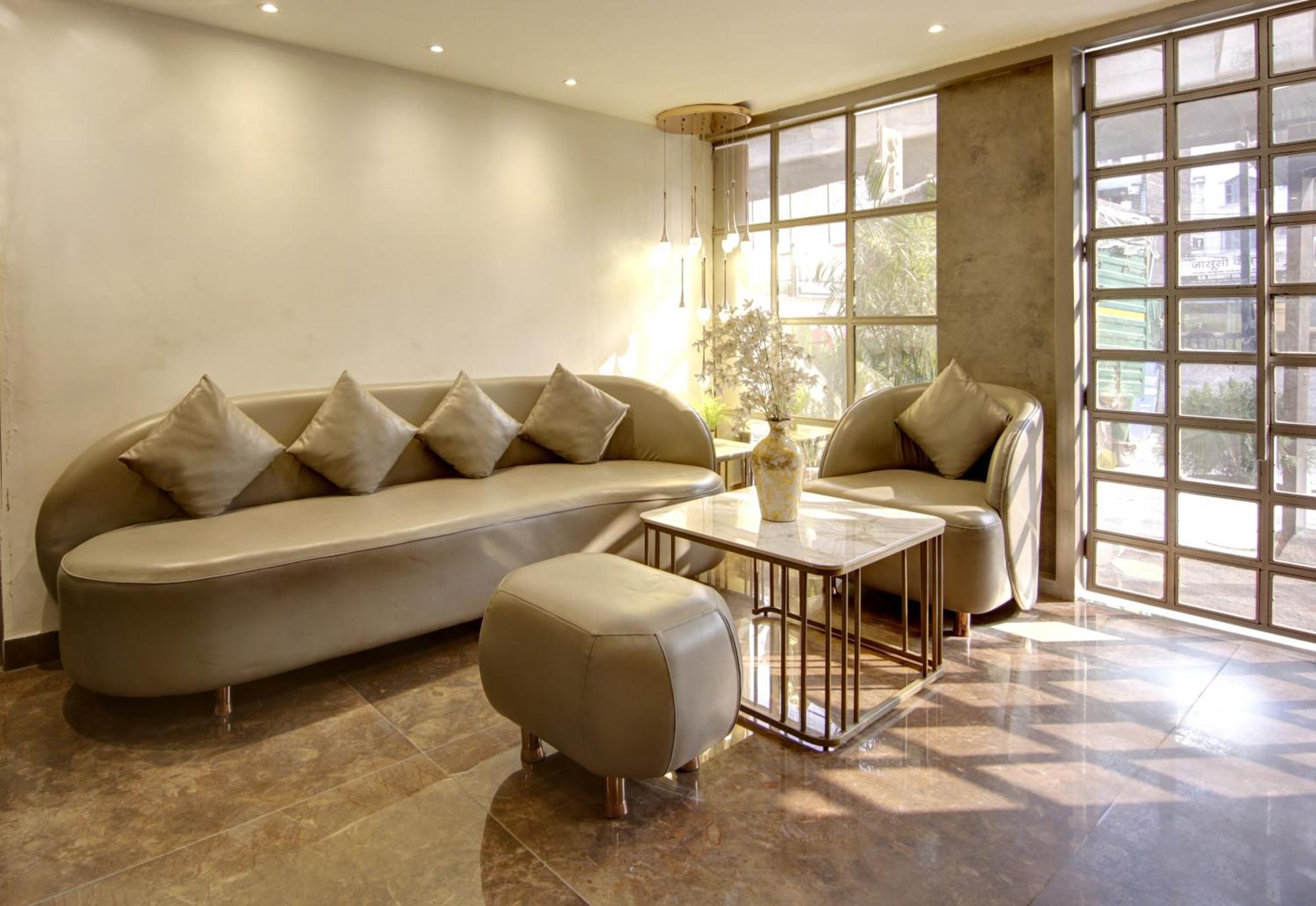 Hotel Town Grand Patel Nagar Yeni Delhi Dış mekan fotoğraf