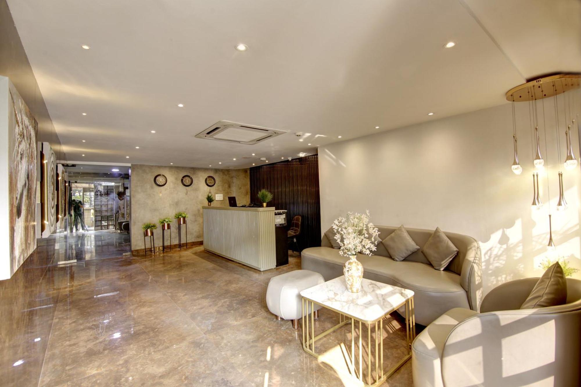 Hotel Town Grand Patel Nagar Yeni Delhi Dış mekan fotoğraf